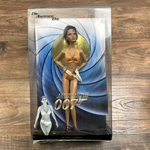 2009 Barbie Black Label James Bond 007 Die Another Day "Jinx" Halle Berry Doll